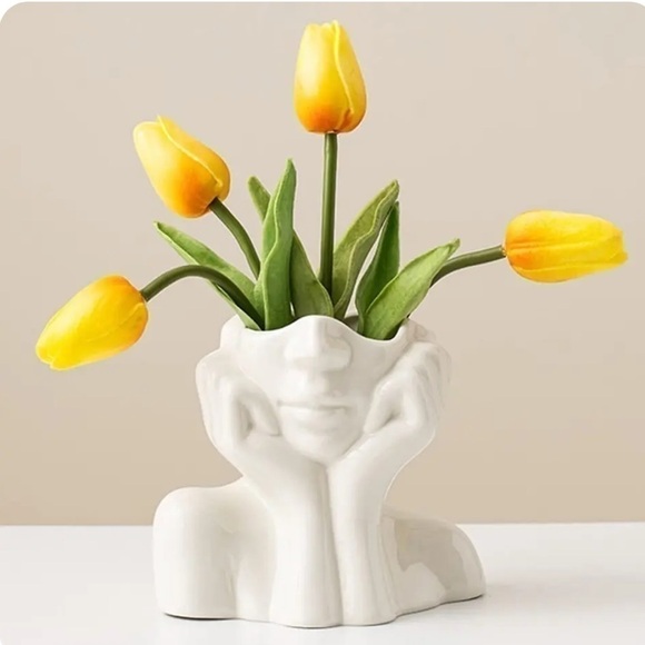 Woman silhouette half face vase NEW Uo 2025 - Picture 1 of 5
